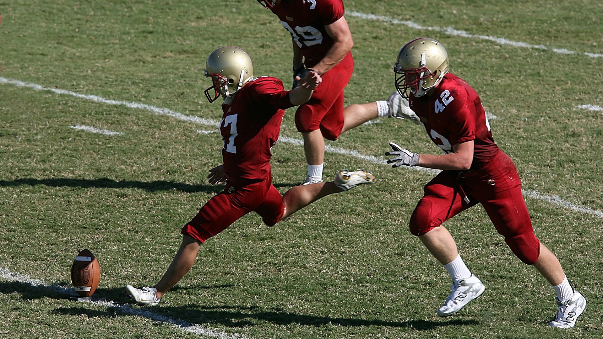 _全民健身跑步周：活力城市开启_，全民健身跑道